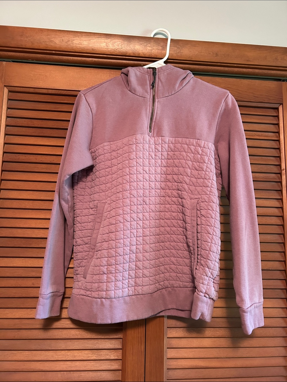Columbia Quilted Pullover Hoodie in Mauve Pink